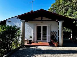 Family house，位于斯楚雅的酒店