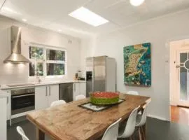 Paralia by HolidayCo