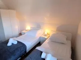 Stay Nest Komfort Ferien- und Monteurwohnungen Küche-Garten
