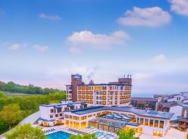 Narven Wellness & Thermal Hotel，位于Yukarımahalle的酒店