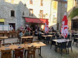 Café du Commerce，位于Génolhac的酒店