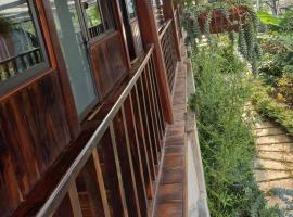 K50 Waterfall Village - Homestay Măng Đen，位于Kon Plong的酒店