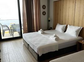 RiA BLU DELUXE HOTEL，位于新马尔马拉斯的酒店