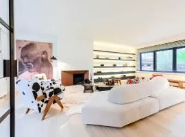 Luxury 455m2 Villa in Waterloo