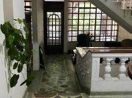 La casa de la alegria，位于库库塔的酒店