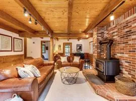 Bartlett Vacation Rental with Wraparound Deck!