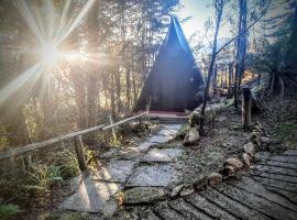 Camp7 Mountain Glamping，位于圣本图-杜萨普卡伊的酒店