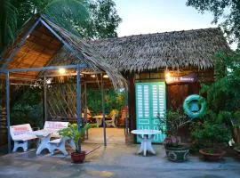 BOSA Homestay - Mekong Riverside