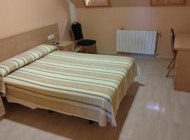 Hotel LA ESTRELLA DE CASTILLEJO，位于Castillejo de Iniesta的酒店