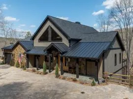 Luxury Lodge on the Toccoa