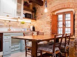 Casa Raffaella 2 Tuscan charm in medieval Suvereto