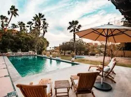 LA ROCA 8 min WALKING DISTANCE TO THE BEACH