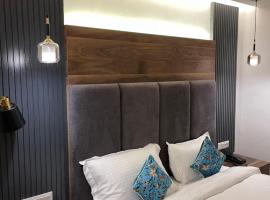 zoz airport Srinagar，位于斯利那加的酒店