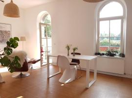 Studio calme dans ancien couvent，位于Soignies的酒店