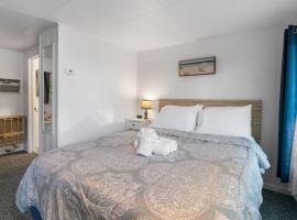 South Arm Retreats Motel @ Lake Charlevoix ➠ Unit 4，位于East Jordan的酒店