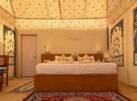 Golden Adventure Desert Camp，位于斋沙默尔的酒店