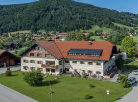 Huberhof，位于鲁波尔丁的酒店