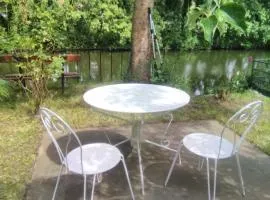 La petite maison au bord de l'Orne