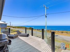 Ultimate Beachfront Retreat，位于日落大道的酒店