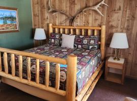 牛仔乡村酒店，位于埃斯卡兰特的酒店