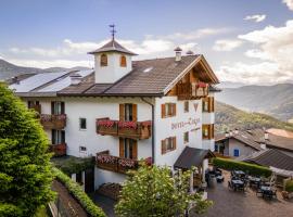 Hotel Tirol- Natural Idyll，位于Montesover的酒店