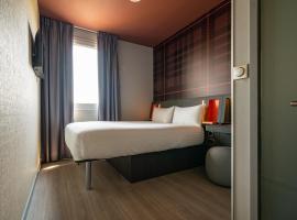 easyHotel Paris Charles de Gaulle Villepinte，位于弗朗斯地区特朗布莱的酒店