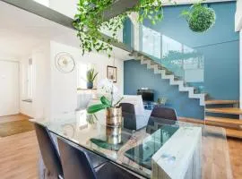 Domus: modern Loft in the center of Parma