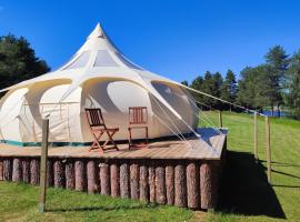 Glamping - Tent , Tält Zelt-Lodge Vindelälven，位于Blattnicksele的豪华帐篷