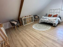 Chez Valentin 2，位于Surzur的酒店