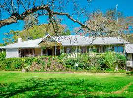 Avoca Vale Country Hotel，位于路易特里哈特的酒店