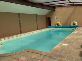 Maison avec Piscine, Jacuzzi et grand Jardin à 1h de Paris