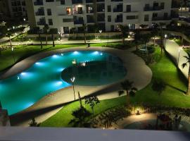 Super appartement vue sur piscine et la plage，位于迈尔提勒的酒店