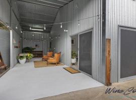 The Cubby House by Wine Coast Holiday Rentals，位于Willunga的酒店