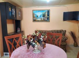 Apartamentos y Hostal RUDON #4，位于科尔特斯港的酒店