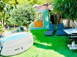 Tiny house deluxe para escapada con Jacuzzi