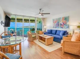 "Picture Perfect" Oceanfront Beauty Top Floor at Wailua Bay View!