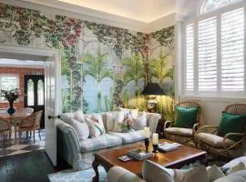 Palm House - Luxury Wye Valley Country House 2 Bed Apartment - Dog Friendly