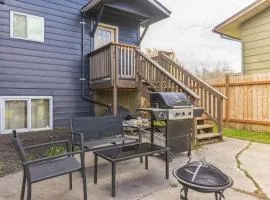 Apartment in Anchorage -10 Mi to Alaska Zoo! apts