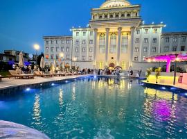 Hotel Colombo，位于培拉特的酒店