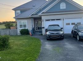 Executive one bedroom apartment including pull out sofa bed，位于安蒂戈尼什的酒店