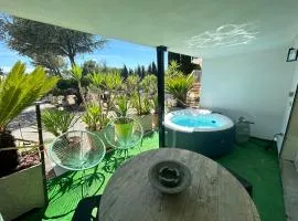 Appart-one terrasse jacuzzi parking