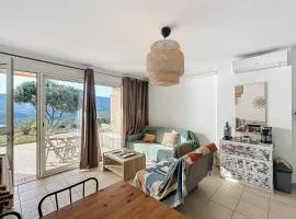 APPA106 - Apartment F2 - 4 pers - Sea view - air conditioning - Swimming po