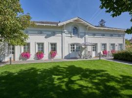 Apartment mit Gartenblick und Terrasse，位于巴登的酒店