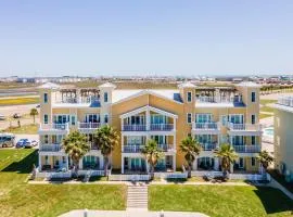 Marina Del Bell - ELEVATOR! Boat Slip for Rent!