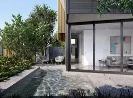 The Smith Luxurious brand new 3 bedroom townhouse by the beach