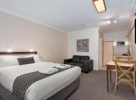 Econo Lodge Savannah Park Tamworth，位于塔姆沃思的酒店