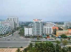 Biển Đợi Hotel SS by BAY LUXURY