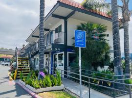 圣地亚哥拉梅萨6号汽车旅馆，位于拉米萨的酒店