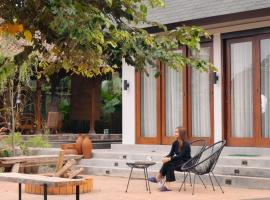 UMA TUMAN Villa Sleman，位于Ngemplak的酒店