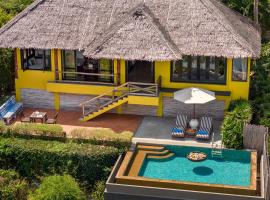 SAii Phi Phi Island Village，位于皮皮岛的酒店